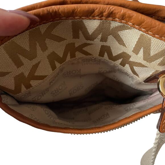 Michael Kors MK Crossbody Bag and Continental Wallet Bundle - Picture 11 of 15